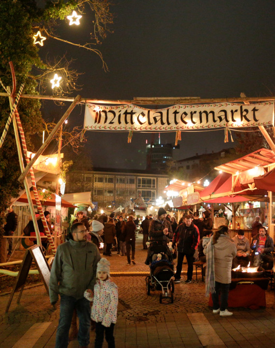 Weihnachtsmarkt Pforzheim / City on Ice